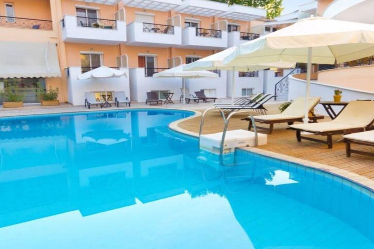 Filia Hotel And Apartments ลีเมนาส ภายนอก รูปภาพ