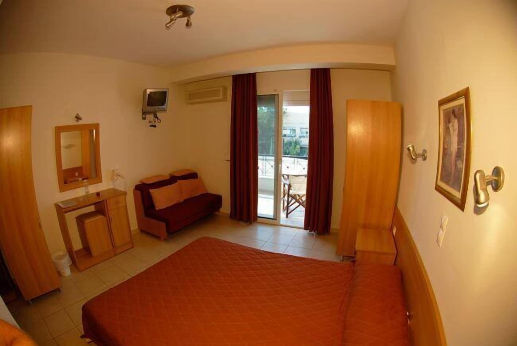 Filia Hotel And Apartments ลีเมนาส ภายนอก รูปภาพ