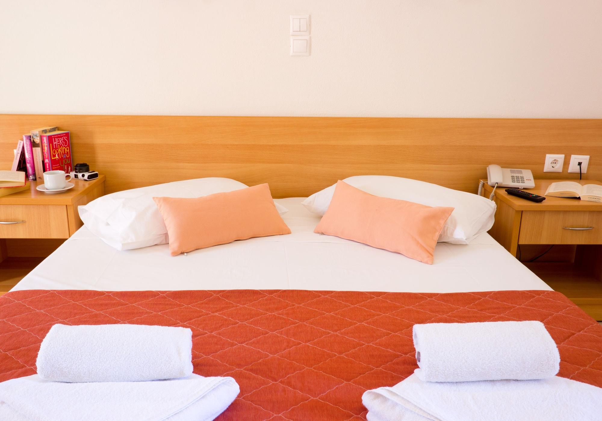 Filia Hotel And Apartments ลีเมนาส ภายนอก รูปภาพ